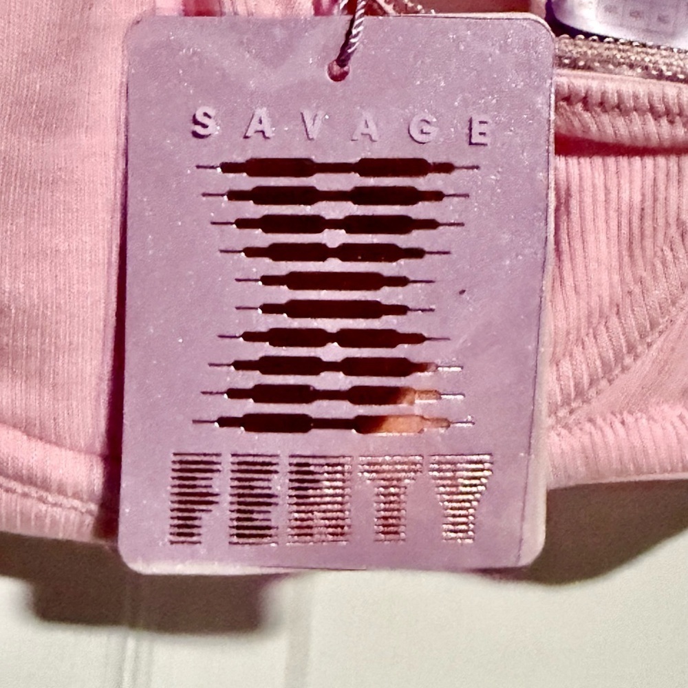 Woman New Savage X Fenty Bra 36C​​​​​ - Picture 3 of 3
